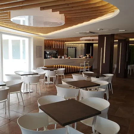 Club Esse Roccaruja Hotel