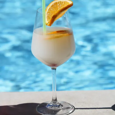 Club Esse Roccaruja Стинтино