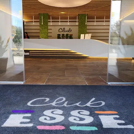Club Esse Roccaruja Szálloda 4*