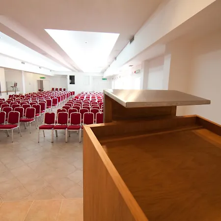 Club Esse Roccaruja מלון 4*