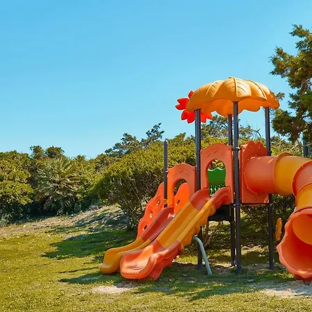 מלון Club Esse Roccaruja 4*
