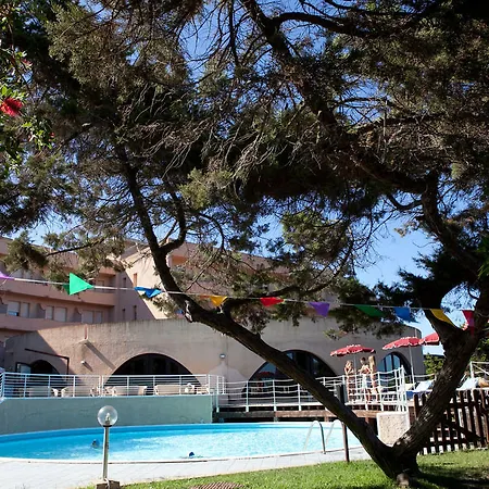 מלון Club Esse Roccaruja 4*